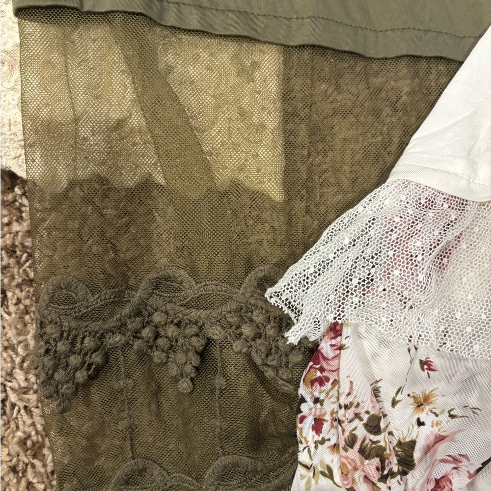 Set of Four Lace Trim Camisoles - Picture 3 of 4